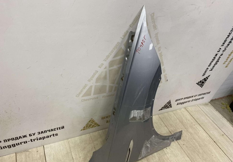 Крыло переднее правое Volkswagen Touareg 3 2018 oem 760821106