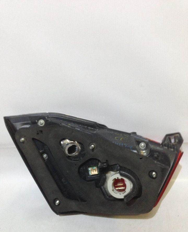 Фонарь задний правый Toyota Camry V55 oem 8158133270