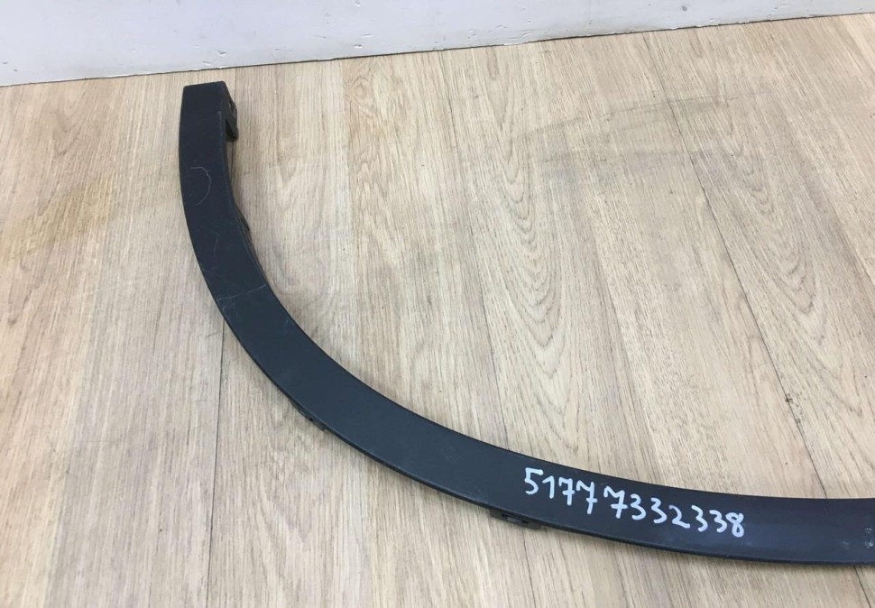 Молдинг крыла передний правый BMW X1 F48 OEM 51777332338