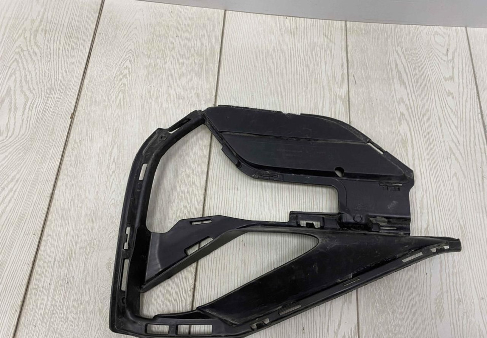 Решетка бампера правая BMW X1 F48 рестайлинг OEM 51117954240 8497246 Решетка бампера правая BMW X1 F48 рестайлинг OEM 51117954240 8497246