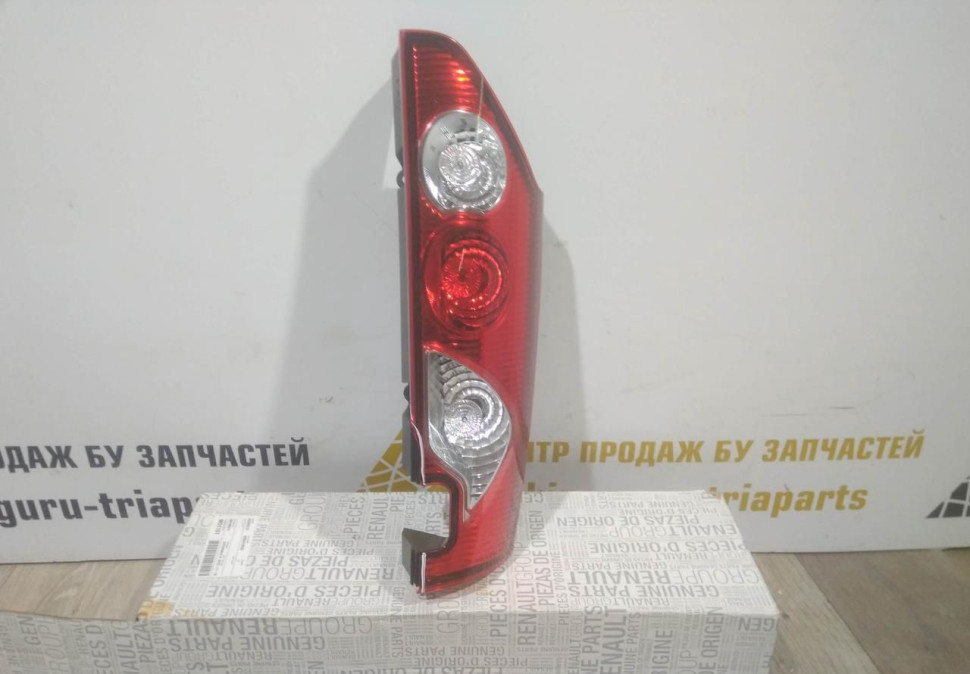 Фонарь левый Renault Kangoo 2 OEM 8200419949 Фонарь левый Renault Kangoo 2 OEM 8200419949