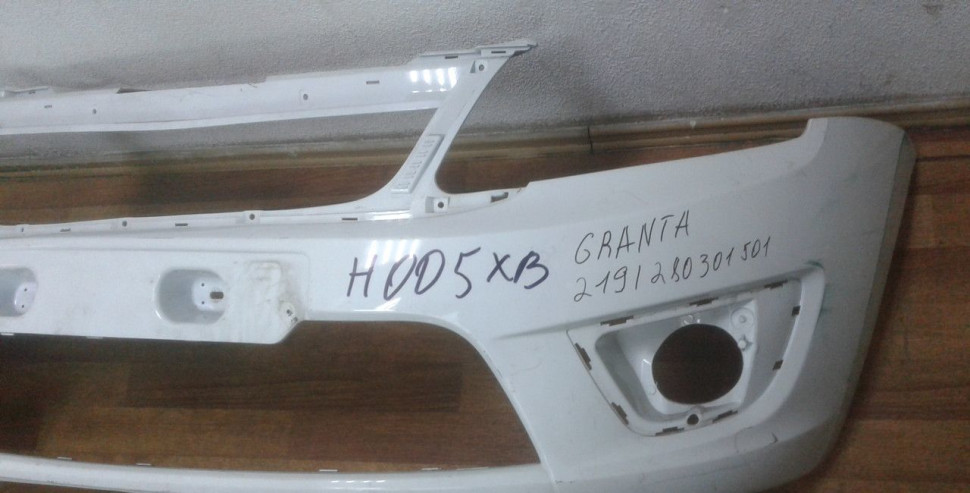Бампер передний Lada Granta oem 2191280301501 (трещины) (скл-3)