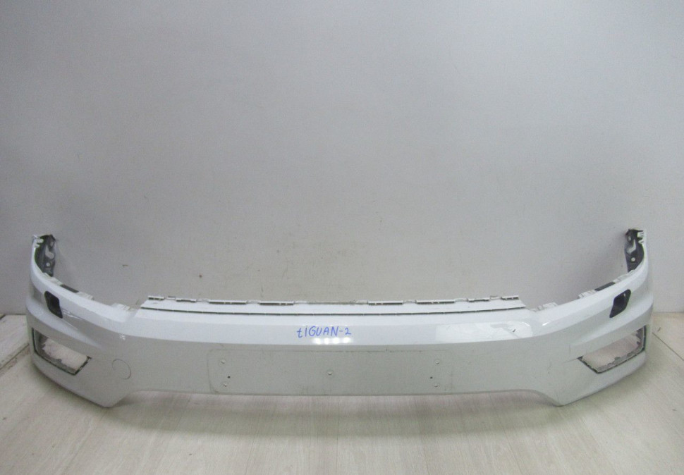 Бампер передний Volkswagen Tiguan 2 oem 5nr807221 (трещина)