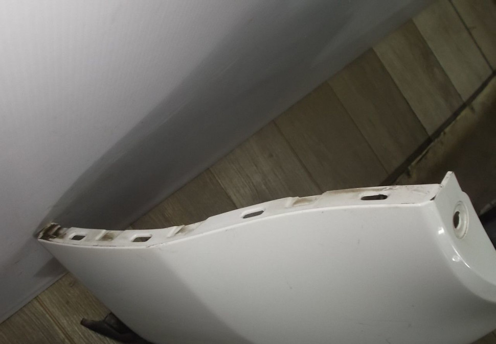 Бампер задний бу Renault Kaptur OEM 850220429R