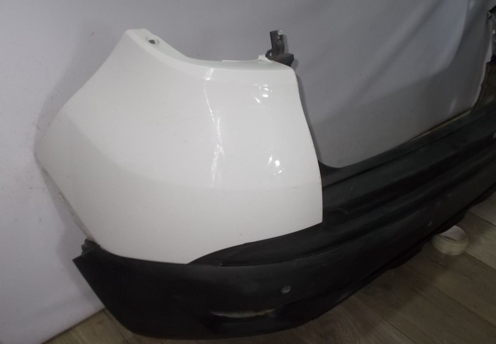 Бампер задний бу Renault Kaptur OEM 850220429R Бампер задний бу Renault Kaptur OEM 850220429R