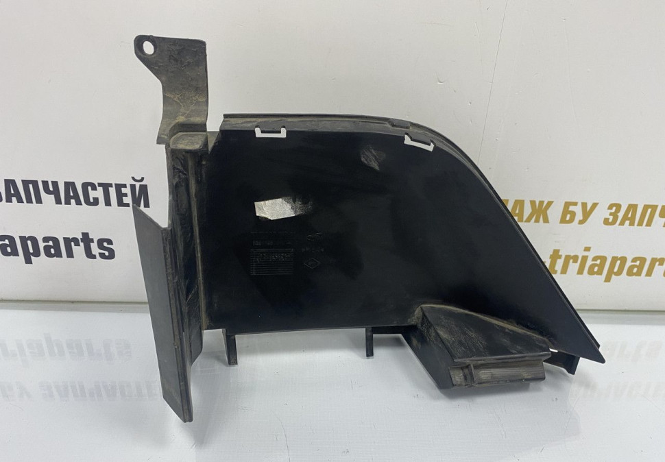 Дефлектор радиатора правый Renault Logan 2 2014 OEM 628119319R