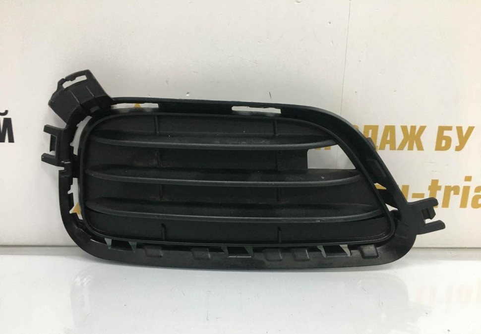 Решетка переднего бампера левая BMW X3 F25 рестайлинг OEM 51117338513