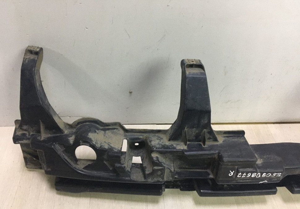 Усилитель заднего бампера Lada Xray oem 850909677r (скл-3) Усилитель заднего бампера Lada Xray oem 850909677r (скл-3)