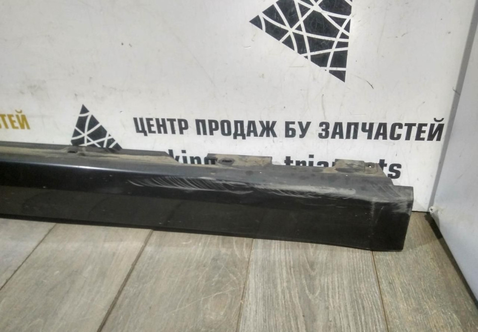 Порог левый бу BMW 5 G30 OEM 51777387337 Порог левый бу BMW 5 G30 OEM 51777387337