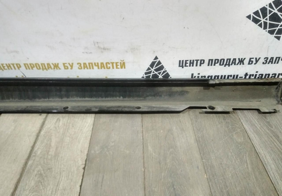 Порог левый бу BMW 5 G30 OEM 51777387337 Порог левый бу BMW 5 G30 OEM 51777387337