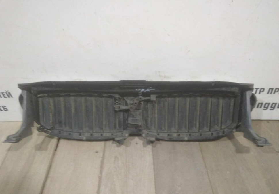 Воздушная заслонка бу BMW 6 G32 GT OEM 51137497775