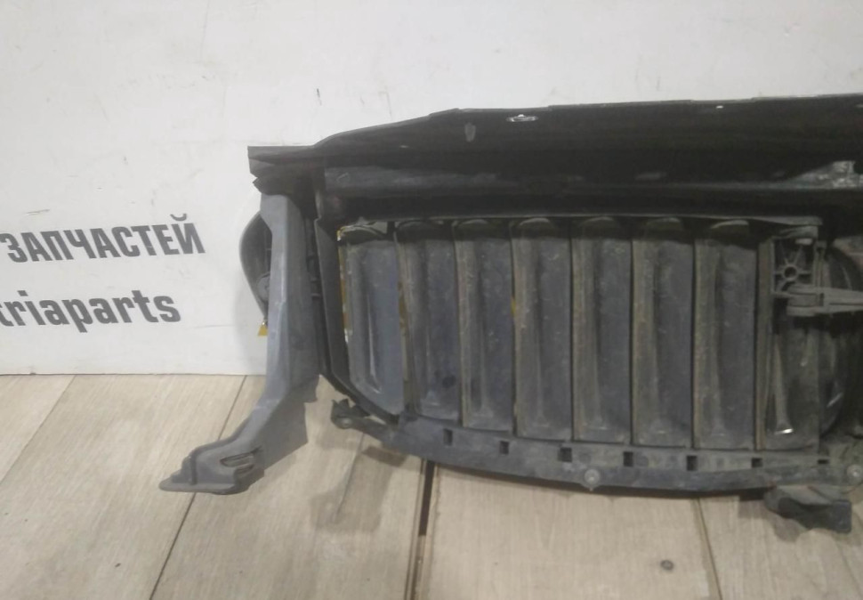 Воздушная заслонка бу BMW 6 G32 GT OEM 51137497775