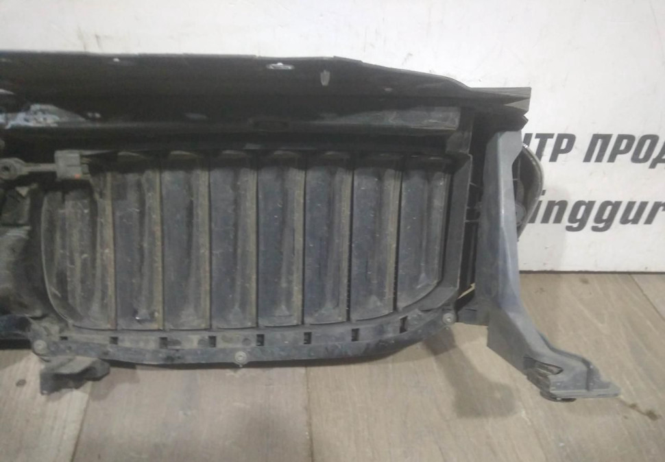 Воздушная заслонка бу BMW 6 G32 GT OEM 51137497775