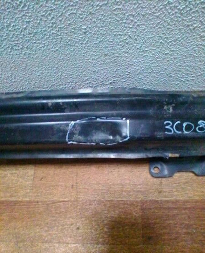 Усилитель бампера задний Volkswagen Passat B6 под ремонт oem 3c807629a Усилитель бампера задний Volkswagen Passat B6 под ремонт oem 3c807629a