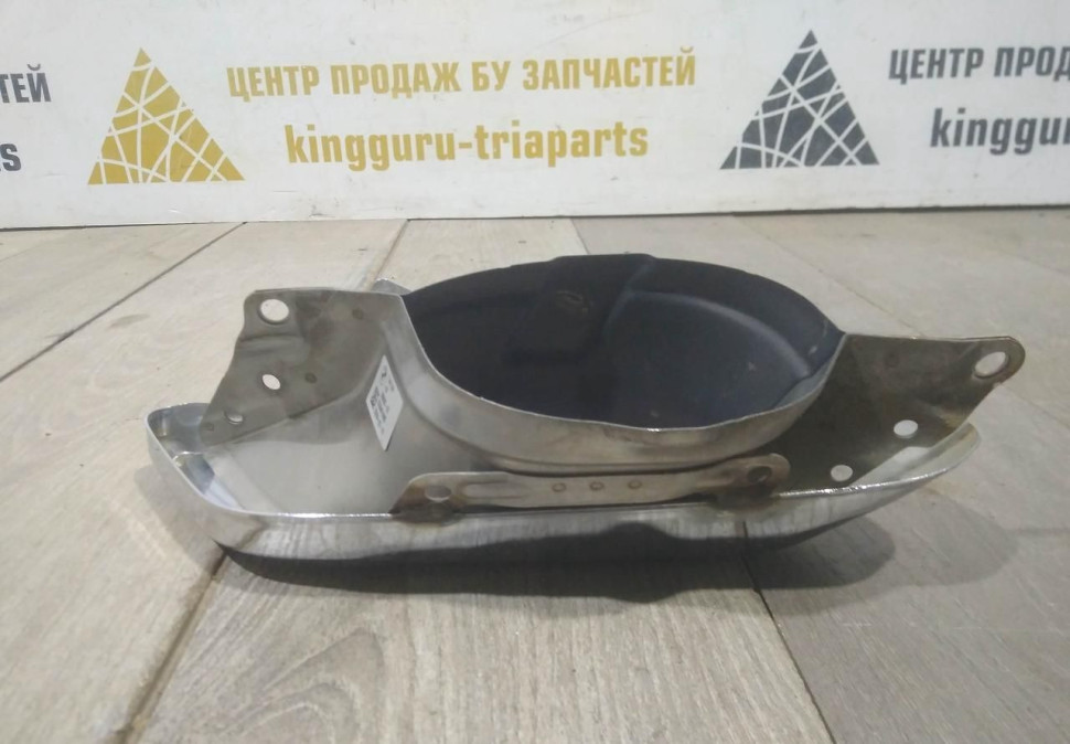 Насадка глушителя левая бу BMW X7 G07 OEM 51127447591 Насадка глушителя левая бу BMW X7 G07 OEM 51127447591
