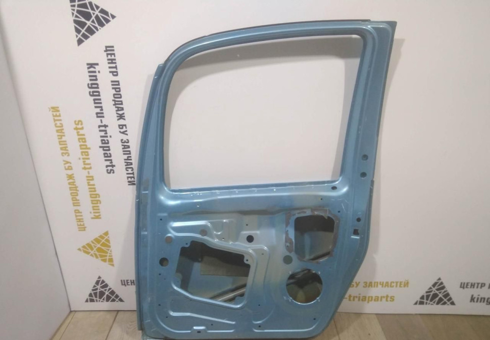 Дверь задняя правая бу Skoda Roomster OEM 5J7833052