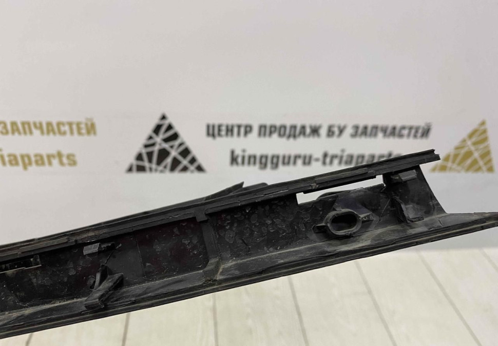 Накладка ручка крышки багажник BMW X7 G07 OEM 51137458169 Накладка ручка крышки багажник BMW X7 G07 OEM 51137458169