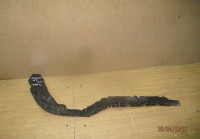 Направляющая заднего бампера левая Volkswagen Passat B7 2011-н.в. бу (Скл-2)