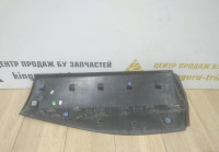 Молдинг двери задний правый бу Renault Kaptur OEM 828209822R
