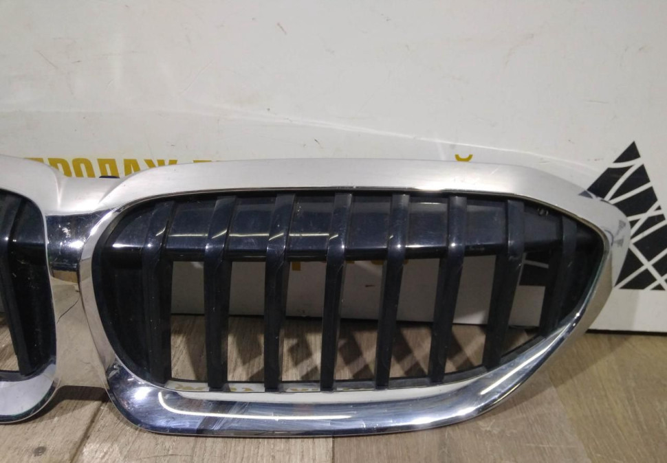 Решетка радиатора бу BMW 3 G20 OEM 51137449432 Решетка радиатора бу BMW 3 G20 OEM 51137449432