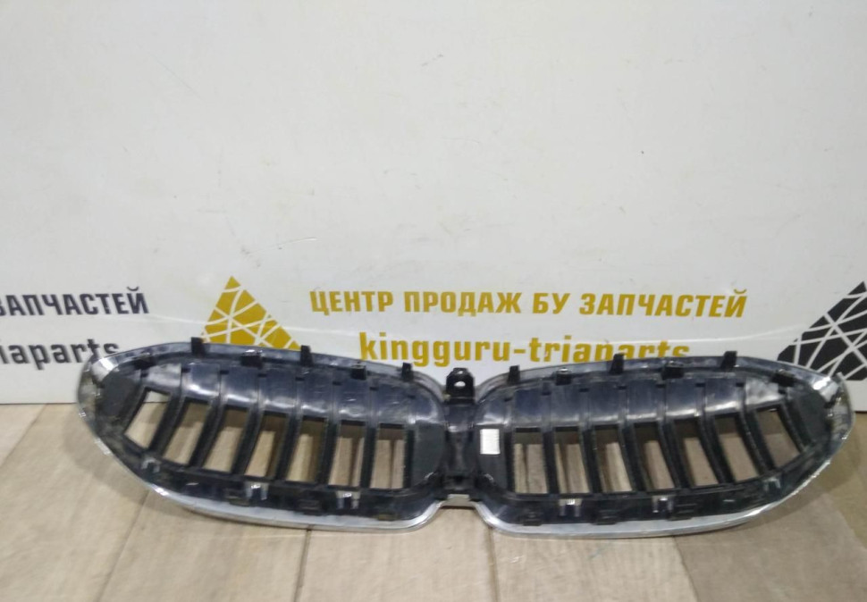 Решетка радиатора бу BMW 3 G20 OEM 51137449432 Решетка радиатора бу BMW 3 G20 OEM 51137449432