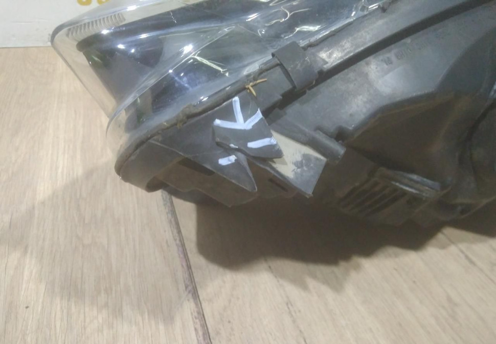 Фара правая бу Renault Kaptur OEM 260108765R Фара правая бу Renault Kaptur OEM 260108765R