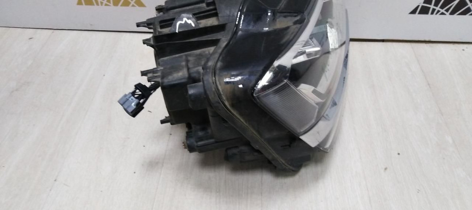 Фара правая LED Volkswagen Teramont 2017 oem 3CN941036B