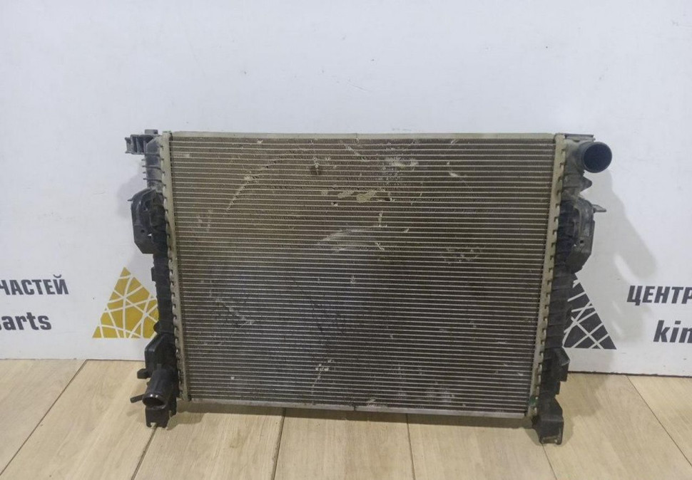 Радиатор охлаждения бу Renault Kaptur OEM 214108042R