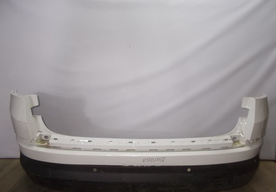 Бампер задний бу Skoda Kodiaq OEM 565807421