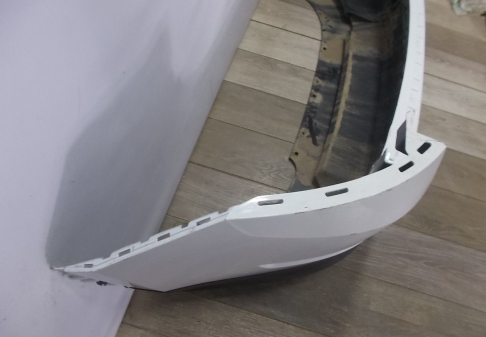 Бампер задний бу Skoda Kodiaq OEM 565807421