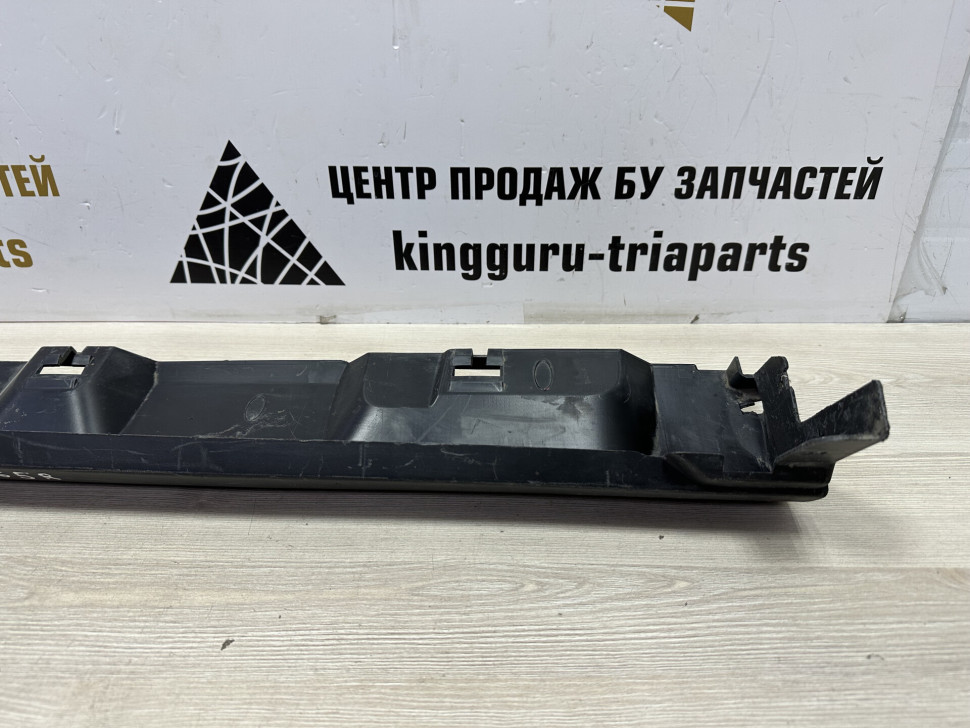 Порог правый бу Renault Sandero Stepway 2 OEM 764266165R Порог правый бу Renault Sandero Stepway 2 OEM 764266165R