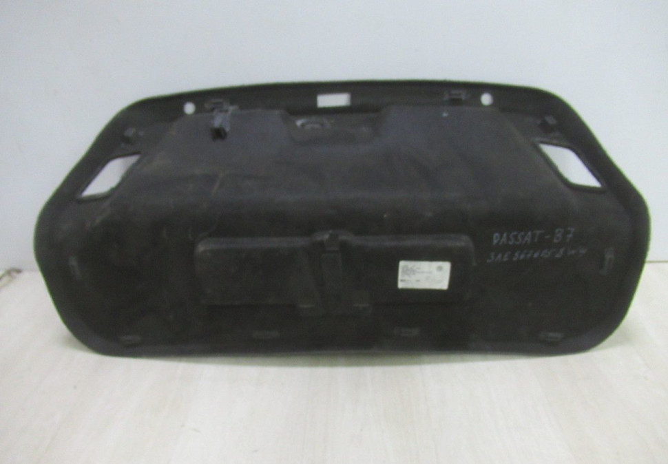 Обивка крышки багажника Volkswagen Passat B7 седан oem 3AE8676058w4 Обивка крышки багажника Volkswagen Passat B7 седан oem 3AE8676058w4