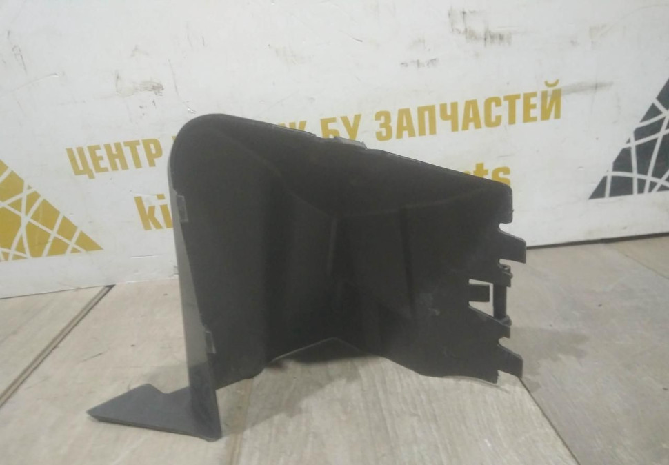 Дефлектор радиатора правый бу Renault Duster oem 214949303R