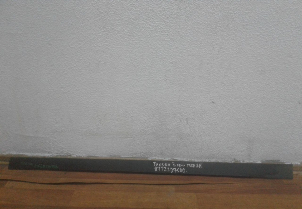 Молдинг двери передний правый Hyundai Tucson 3 (15>) oem 87722d7000