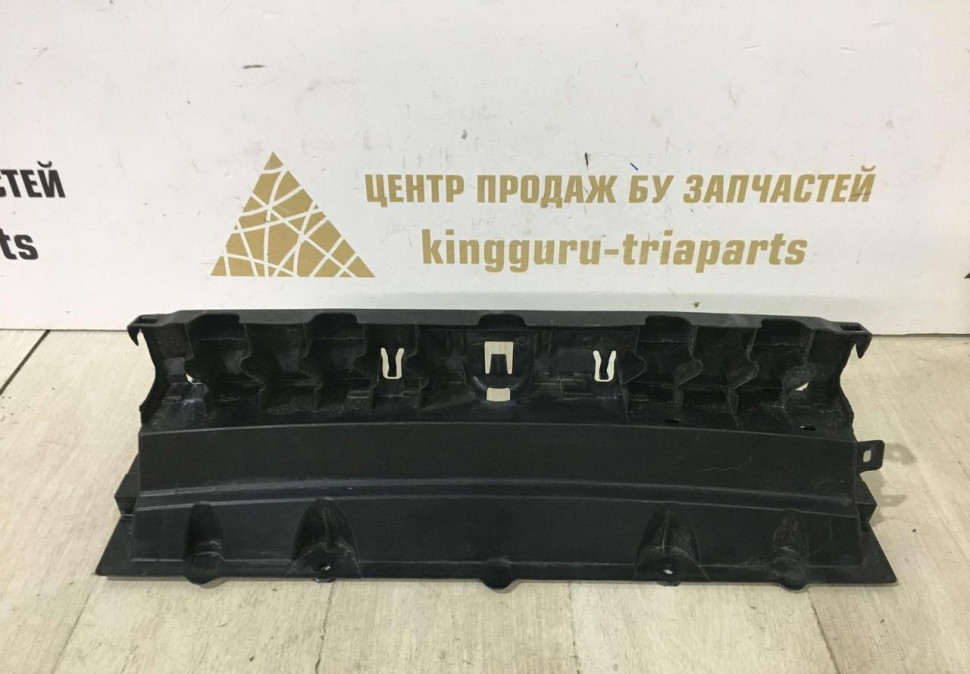Кронштейн заднего бампера центральный бу BMW X7 G07 OEM 51127420658 Кронштейн заднего бампера центральный бу BMW X7 G07 OEM 51127420658