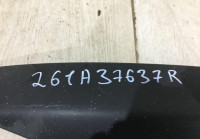 Решетка противотуманной фары левая Renault Logan 2 рестайлинг OEM 261A37637R