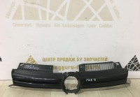 Решетка радиатора Volkswagen Golf 6 2012 OEM 5K0853651