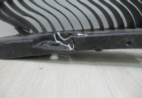 Кронштейн заднего бампера Volkswagen Tiguan 2 oem 5nr807863 (трещины)