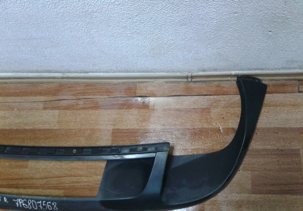 Юбка заднего бампера Volkswagen Touareg NF (10>) oem 7p6807568