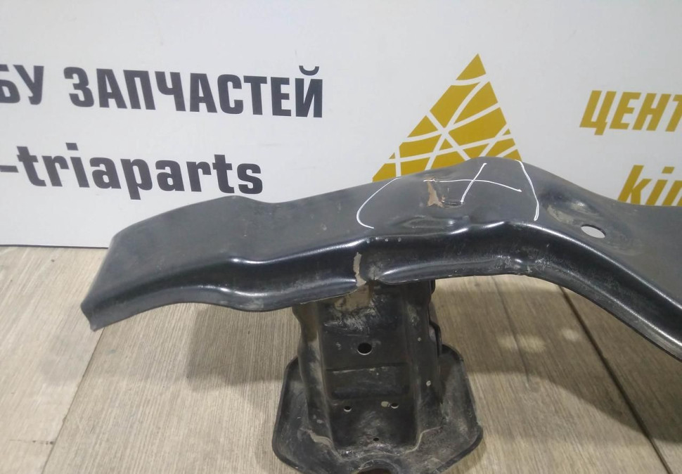 Усилитель заднего бампера бу BMW 1 F20 OEM 51127240912 Усилитель заднего бампера бу BMW 1 F20 OEM 51127240912