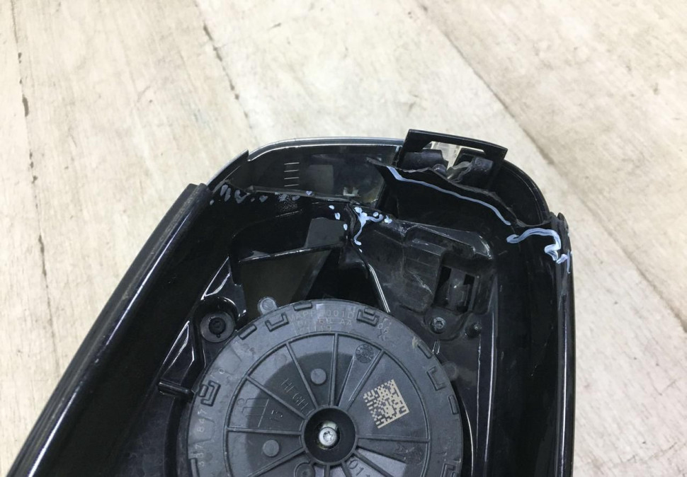Корпус зеркала левый BMW 7 G11 OEM 51167437141