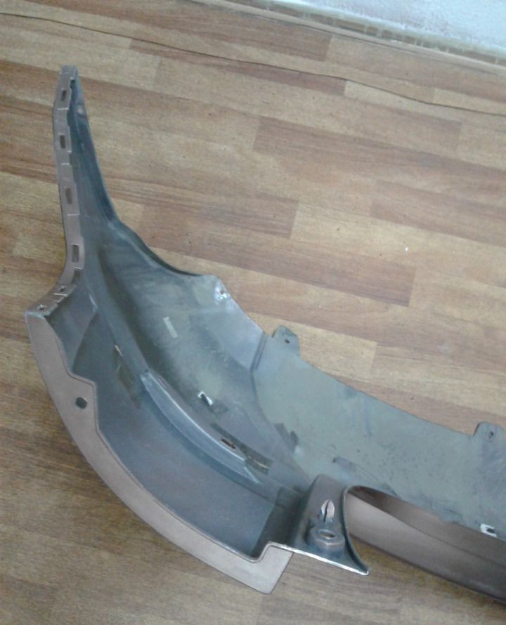 Бампер задний Lada Xray oem 850220699r (скл-3) Бампер задний Lada Xray oem 850220699r (скл-3)