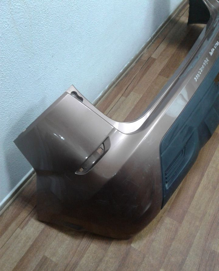 Бампер задний Lada Xray oem 850220699r (скл-3) Бампер задний Lada Xray oem 850220699r (скл-3)