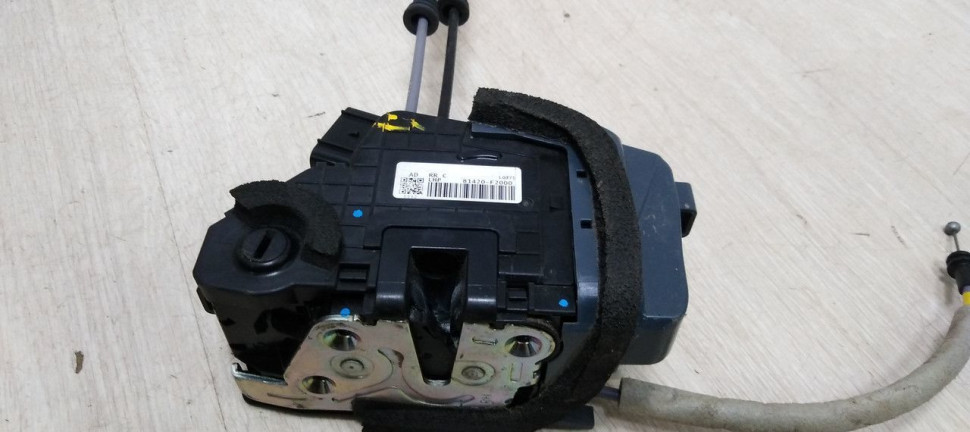 Замок двери задний правый Hyundai Elantra 6 AD 2016> oem 81420F2000 Замок двери задний правый Hyundai Elantra 6 AD 2016> oem 81420F2000