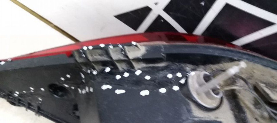 Противотуманный фонарь правый Hyundai Santa Fe 4 TM oem 92406S1000