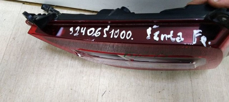 Противотуманный фонарь правый Hyundai Santa Fe 4 TM oem 92406S1000