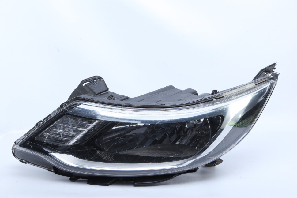 Фара левая Kia Rio 3 рестайлинг 2015 OEM 921014X501 Фара левая Kia Rio 3 рестайлинг 2015 OEM 921014X501
