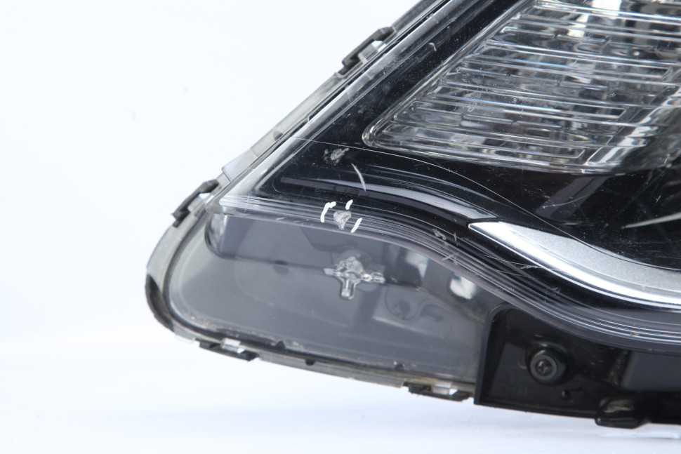 Фара левая Kia Rio 3 рестайлинг 2015 OEM 921014X501 Фара левая Kia Rio 3 рестайлинг 2015 OEM 921014X501