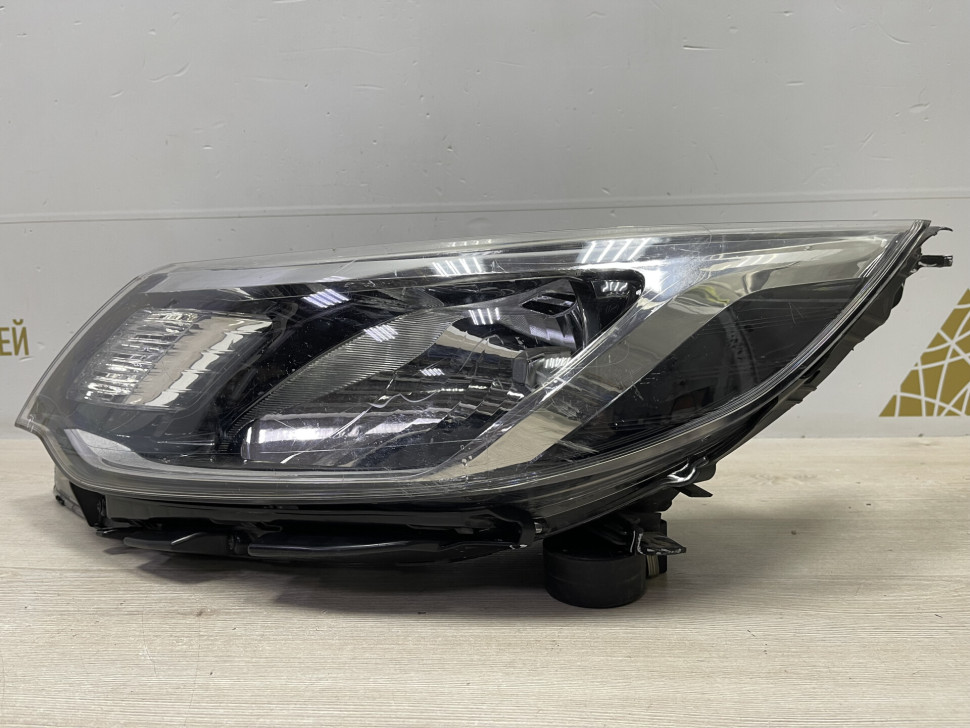 Фара левая Kia Rio 3 рестайлинг 2015 OEM 921014X501 Фара левая Kia Rio 3 рестайлинг 2015 OEM 921014X501