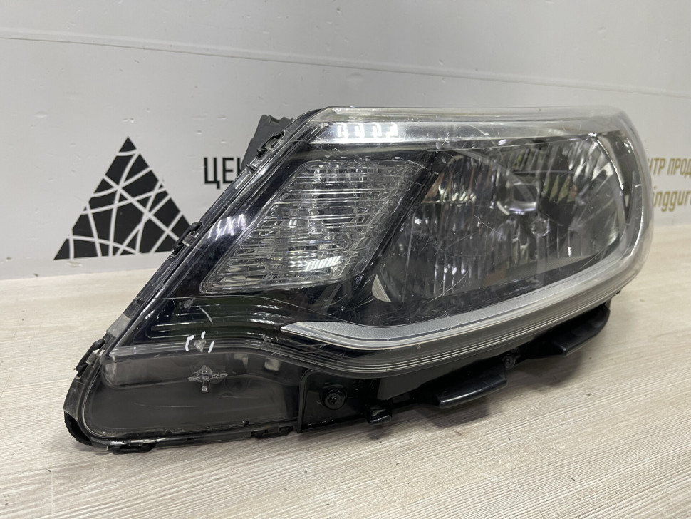 Фара левая Kia Rio 3 рестайлинг 2015 OEM 921014X501 Фара левая Kia Rio 3 рестайлинг 2015 OEM 921014X501